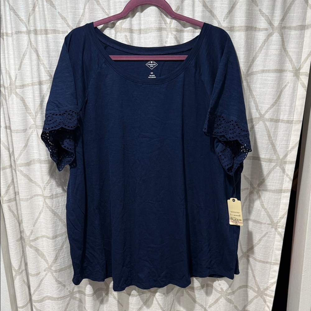 St John’s Bay Women’s Navy Short Sleeve Tee with Eyelet Sleeve Detail